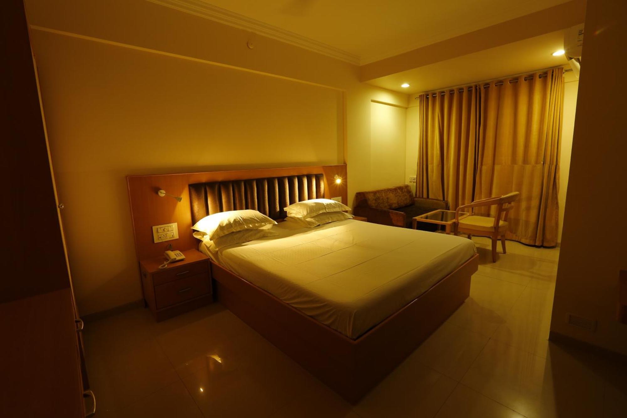 Hotel Ravikiran Alibaug Alībāg Ngoại thất bức ảnh